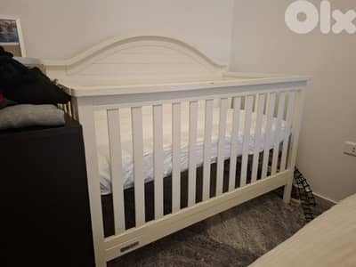 Carters by DaVinci White Wooden Crib