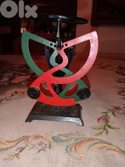 Vintage Columbus Bilateral Scales with Secessionist Base