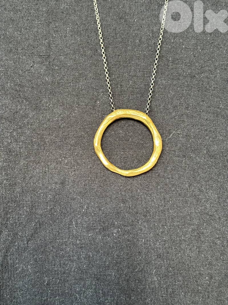 Circle pendant necklace 1