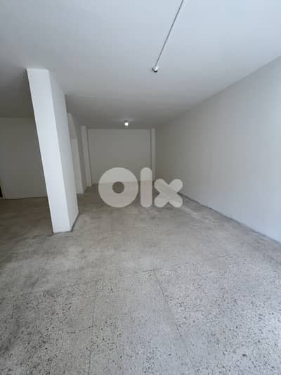 shop for sale in Sarbaمتجر للبيع في صربا