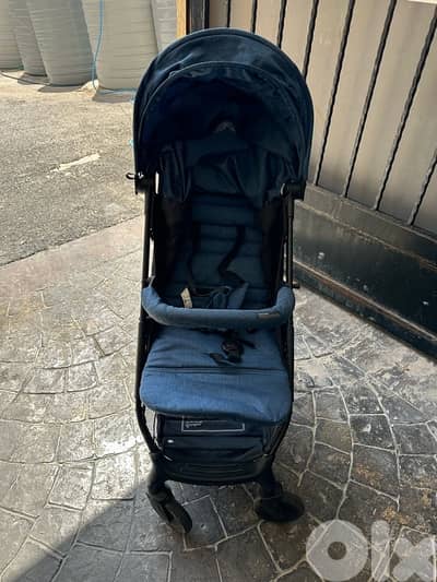 Giggles Baby Stroller - بحالة ممتازة