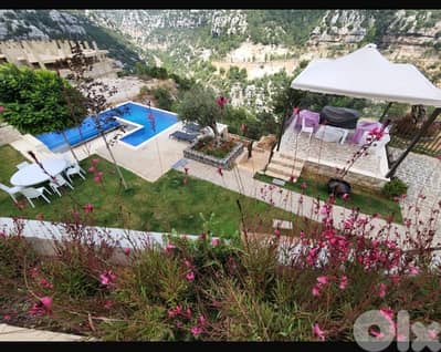 Sky roof chalet for rent in Satellity 2 , Faytroun