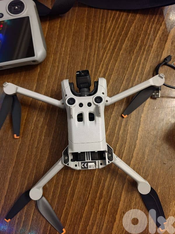 DJI mini 3pro very clean 2