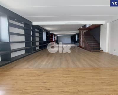Showroom/Aamchit, Jbeil/عمشيت/ easy access / REF#YC136175 !