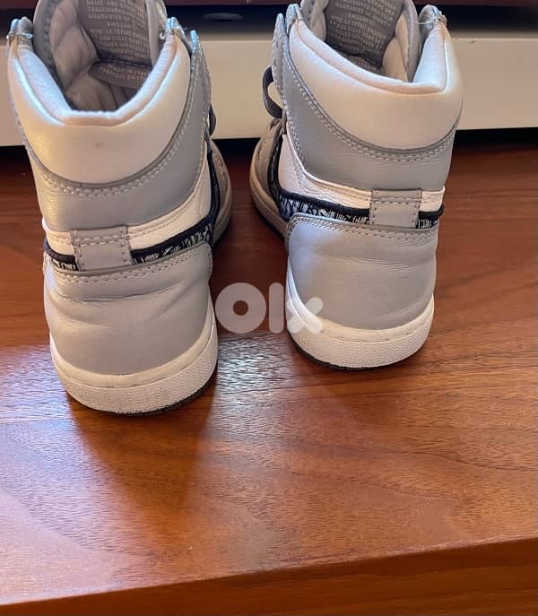 Dior x Air Jordan 1 High OG 5