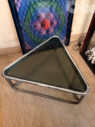 Table basse vintage triangulaire