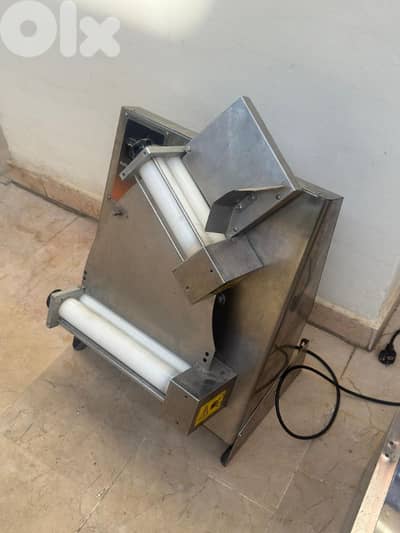 رقاقة dough sheeter
