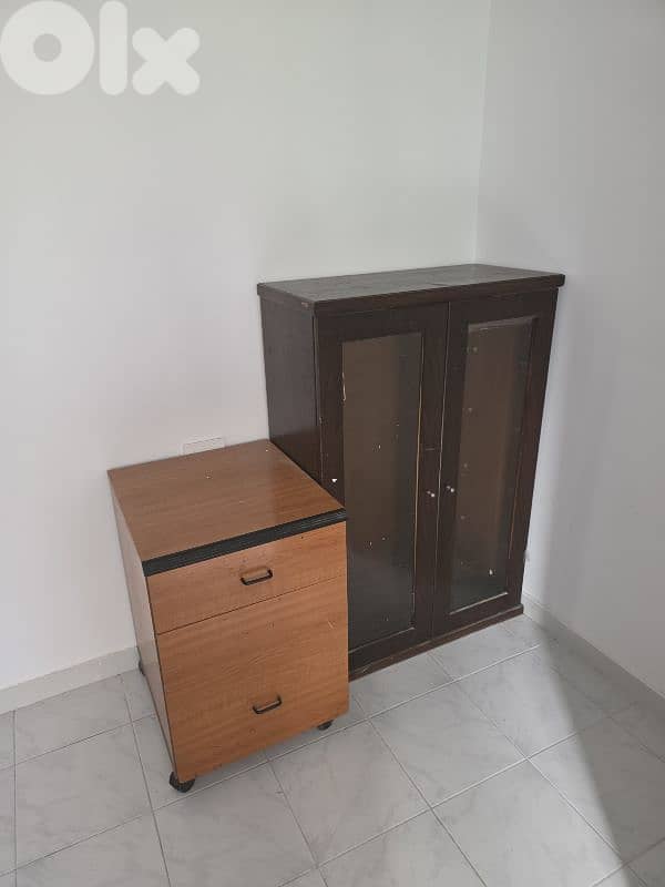 tables and bureau 9