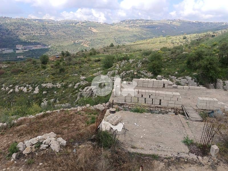 ارض ٤٥٠٠م٢ في بطلون قضاء عاليه بسعر مغري 2