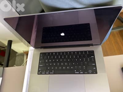 Macbook M2 Pro 1tb 16gb ram 16"