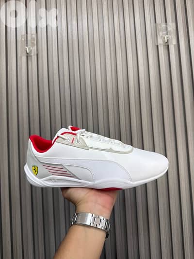 ORIGINAL Puma ferrari size 41 for sale