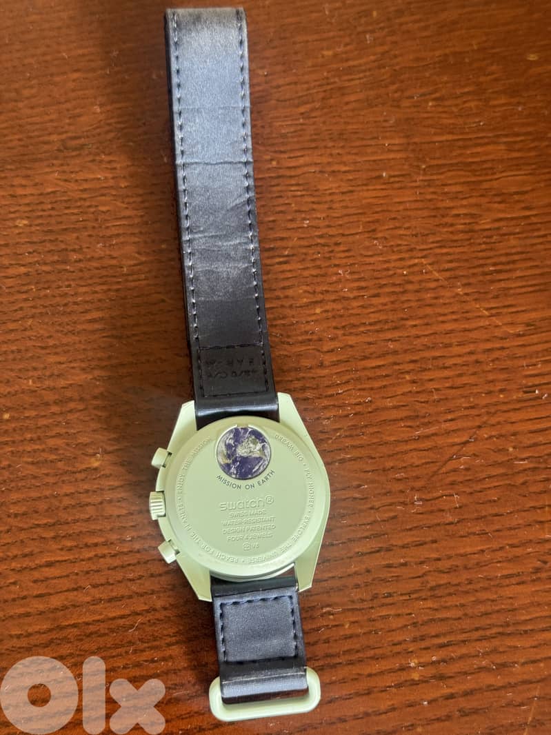 Omega x swatch mission to earth 1