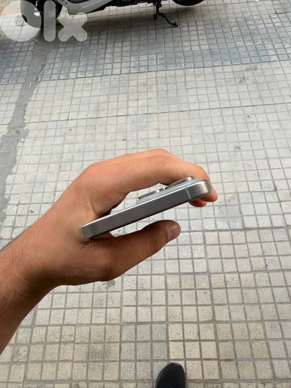iphone 15 pro max 3