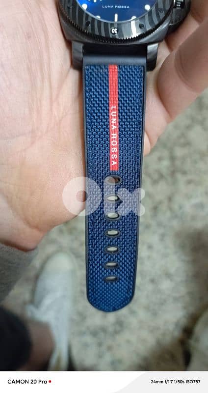 submersible Luna rossa  great condition 3