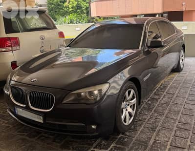 BMW 7-Series 2011