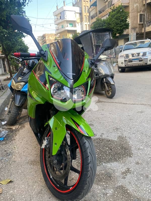 kawasaki ninja 250cc نضيفة و مرتبة مافي حكي عنها مدفوع عليها منيح 2