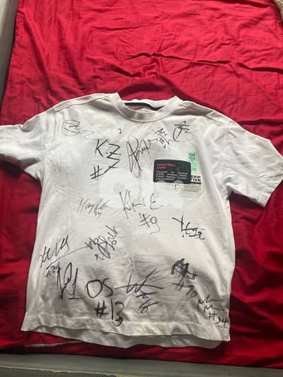 riyadi signed tshirt