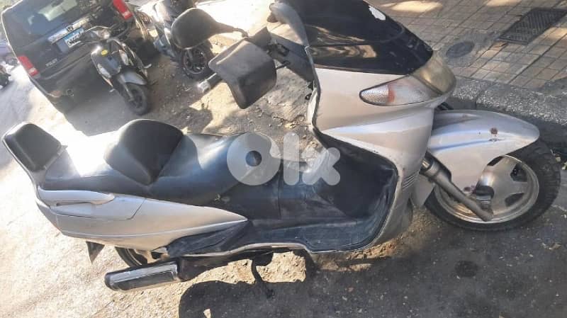 Suzuki sky wave 250cc 2