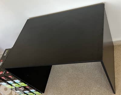 Office / Gaming Desk table in good condition