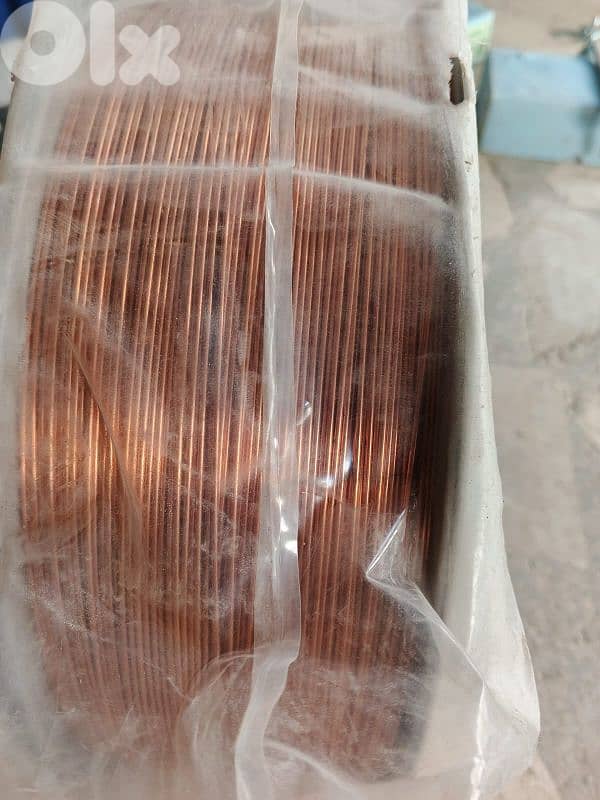 بناء +صناعي كميات كبيرة متوفرة وكلها جديده 4