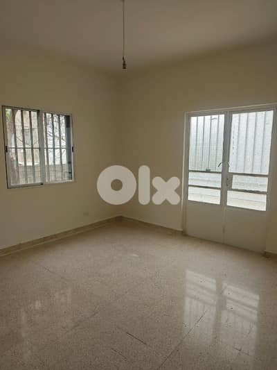 Apartment for rent in Dekwaneh شقة للإيجار في دكوانة