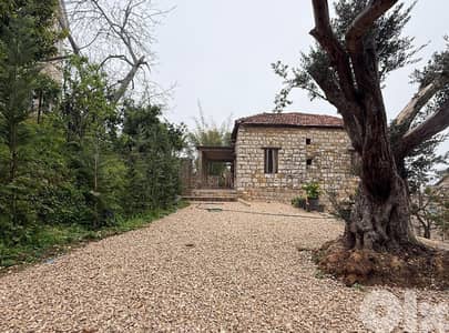 GMC320MAN Traditional House for sale in Beit Chabab