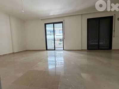 Apartment For Sale in Zarifشقة للبيع في الظريف