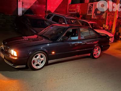 BMW M5 1991