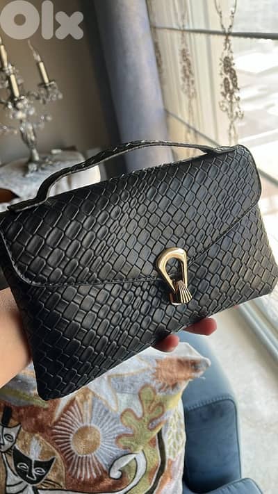 NEW BLACK CLUTCH-CROSS
