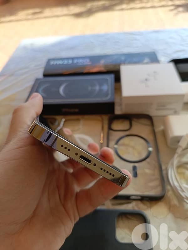 iphone 12 pro 8