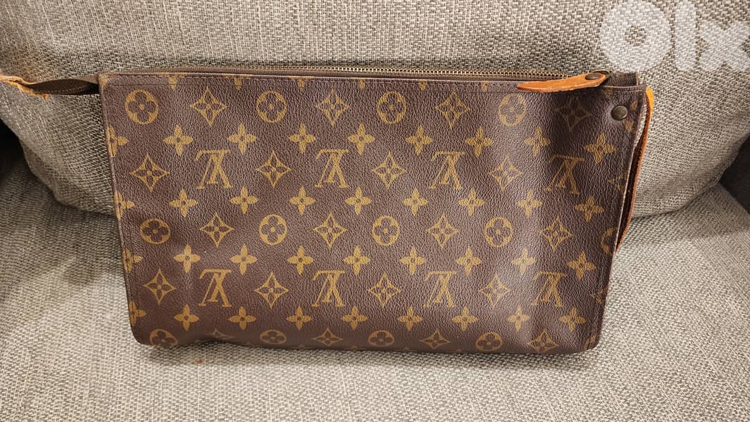Louis Vuitton 11