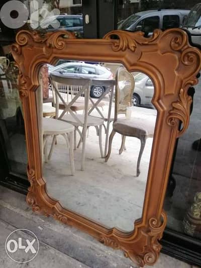من اجمل مراية خشب حفر الإيطالي المميز قياس ١٠٠ بي ٨٠ سم mirror
