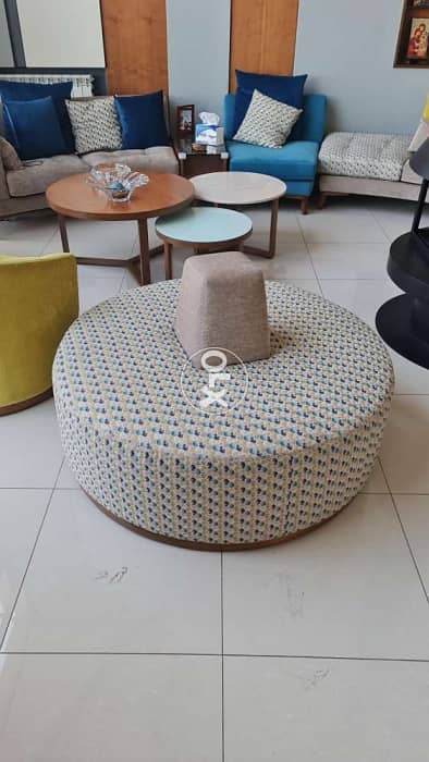 Premium central couch