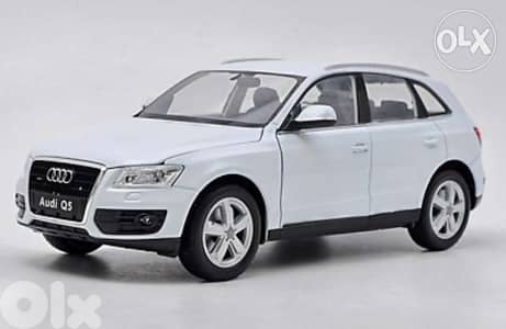 Audi Q5 diecast car model 1:24.