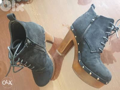 Angelo ankle boots