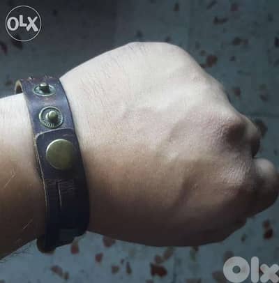 Special bracelet for 5 $