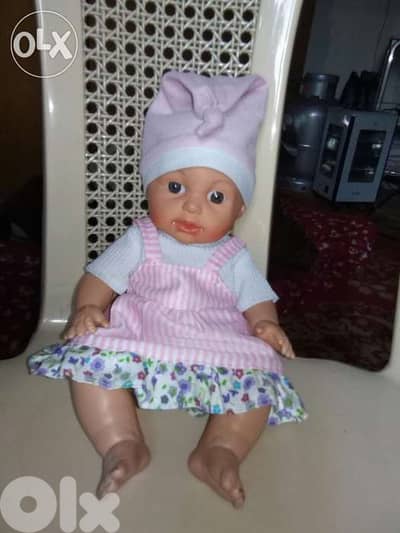 BABY GIRL makes VOICES MEDIUM toy 30 Cm Lebanon made has a disc=14$