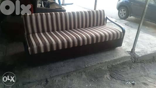 sofa bed. كوع خشب