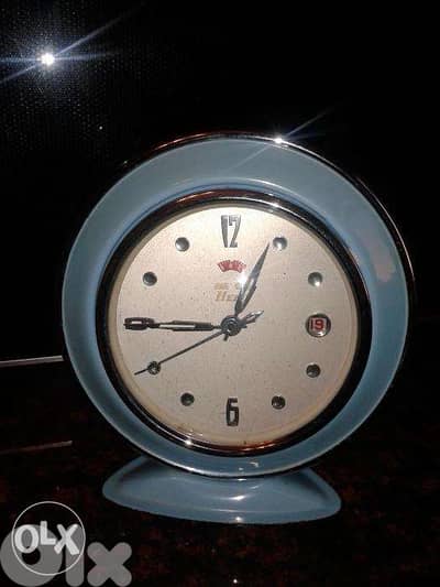 vintage hero windable alarm clock plus calendar