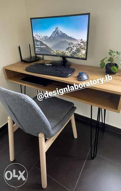 desk for Online lectures