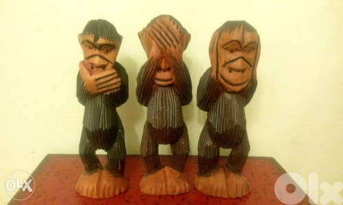 three wise monkeys carved wood 15cm