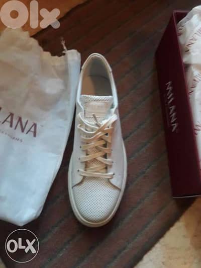 sport shoes brand new imported from italy size 43