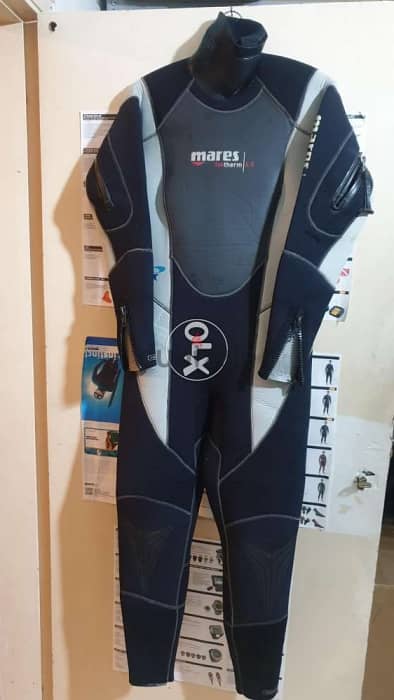 Diving semi dry suit Mares