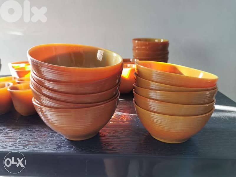 Rare Arcopal volcan Tazon Set of 70 3