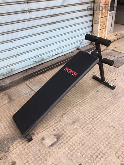 bench abs like new we have also all sports equipment 70/443573 RODGE