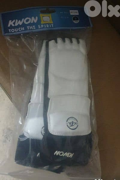 Taekwondo foot protector