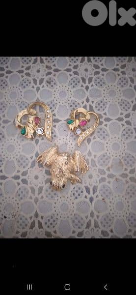 brooch 2 models gold colour