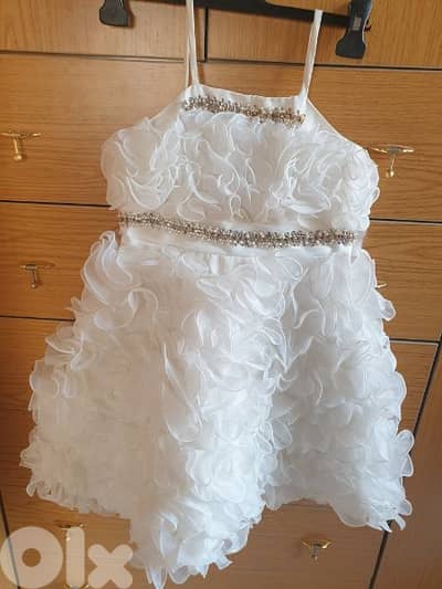 white dress