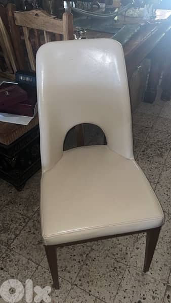 leather chair 3