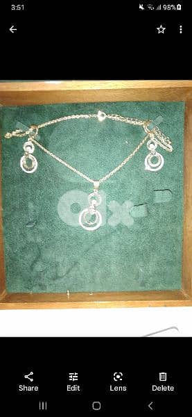 set necklace and earrings gold toned